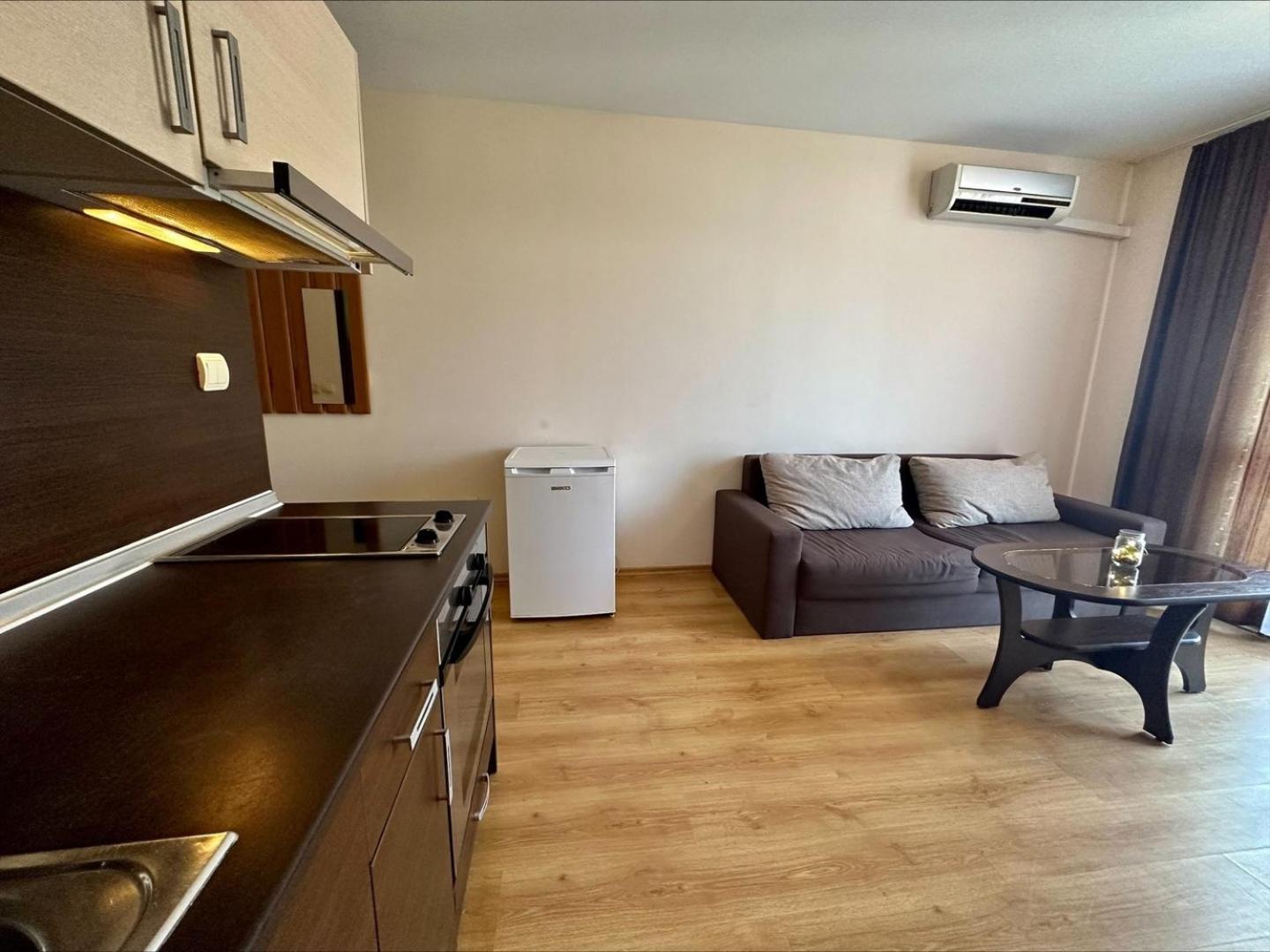 Menada Luxor Apartments Sveti Vlas Room photo