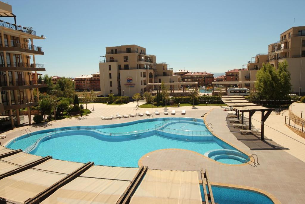 Menada Luxor Apartments Sveti Vlas Exterior photo
